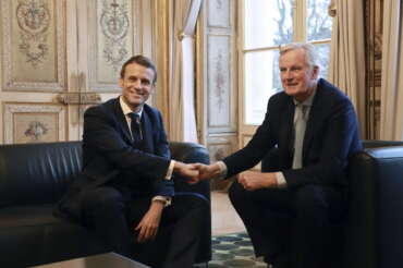 Chi è Michel Barnier, nuovo primo ministro francese nominato da Macron: è l’ex negoziatore Ue della Brexit