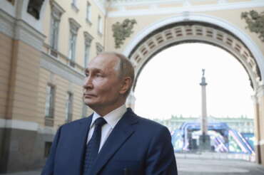 Putin, la minaccia ai Paesi Nato alleati di Kiev: “Col via libera ai missili a lungo raggio entrerete in guerra”