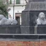 Rinasce piazza Salvatore Di Giacomo a Napoli, le foto della ‘nuova’ Fontana degli Incanti installata a Posillipo