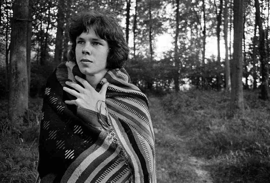 Nick Drake: il predestinato che era come la luna, splendeva soltanto nell’oscurità