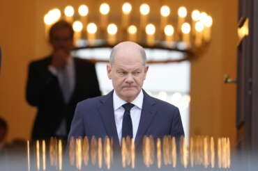 Elezioni in Germania, c’è una data: accordo tra Scholz e l’opposizione per il ritorno al voto anticipato