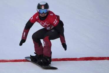 Travolta dalla valanga, è morta la snowboardista olimpionica Sophie Hediger mentre faceva freeride