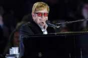 FILE – Elton John performs on the South Lawn of the White House in Washington, Friday, Sept. 23, 2022. Elton John is scheduled to perform at the Glastonbury Festival in June, in what organizers say will be his last-ever show in Britain. The festival announced Friday, Dec. 2, 2022 that the star will play the 2023 festival’s final night on June 25 (AP Photo/Susan Walsh, File) Associated Press / LaPresse Only italy and Spain