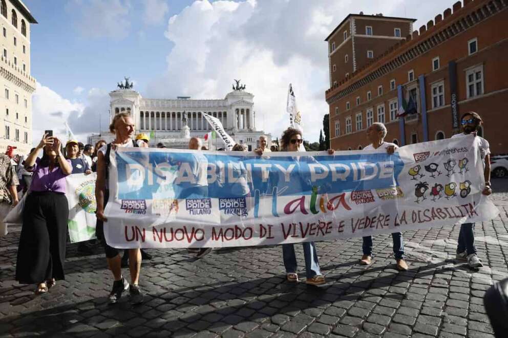 Foto Cecilia Fabiano/LaPresse 18 settembre 2023 Roma , Italia – cronaca – Disability Pride Nella foto: la manifestazione per i diritti dei disabili September 23, 2023 Roma , Italy – News – Disability Pride – In The Photo : the demonstration